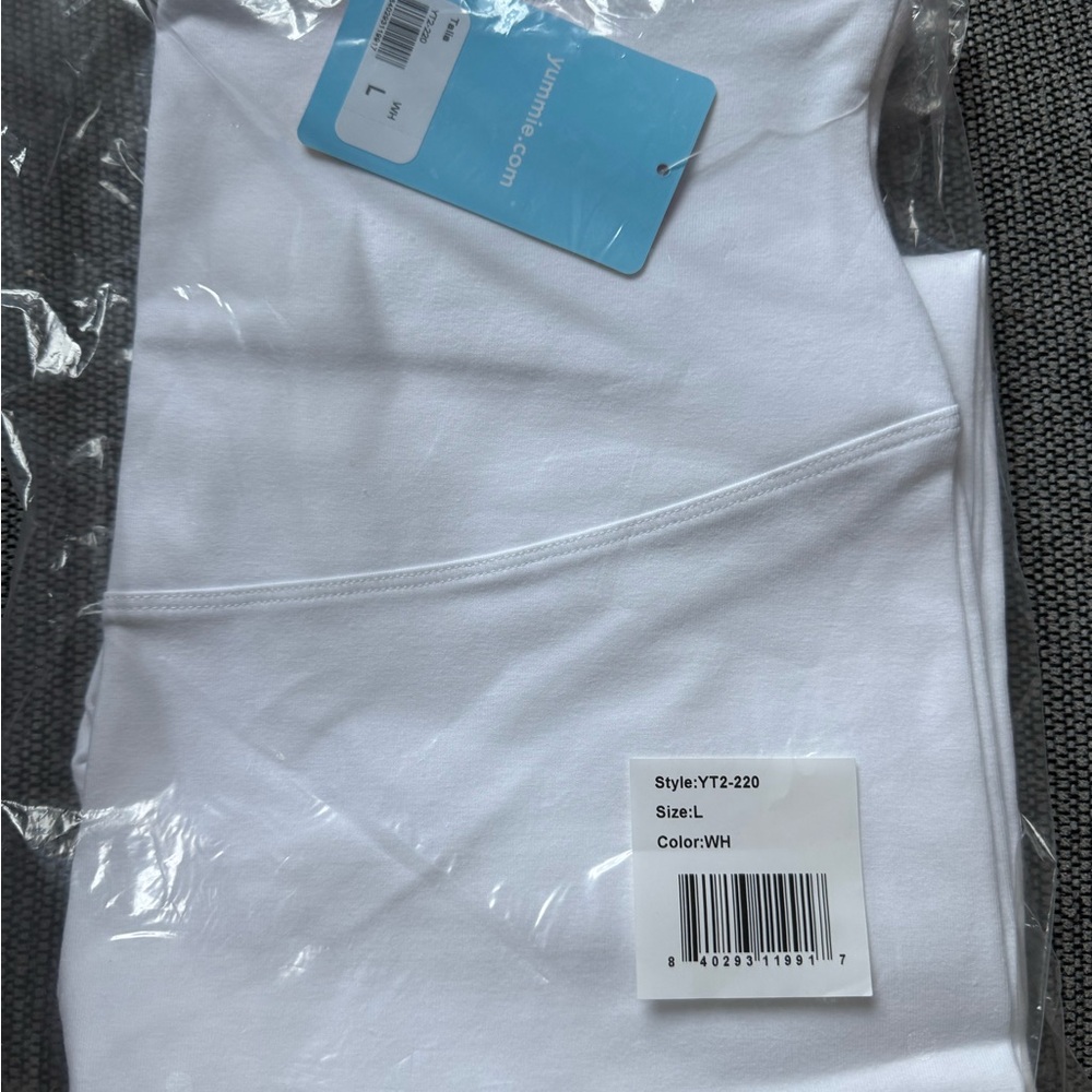 White Cropped Leggings